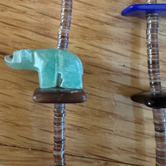 Native American Heishi Fetish Stones Necklace - Picture 9 of 16